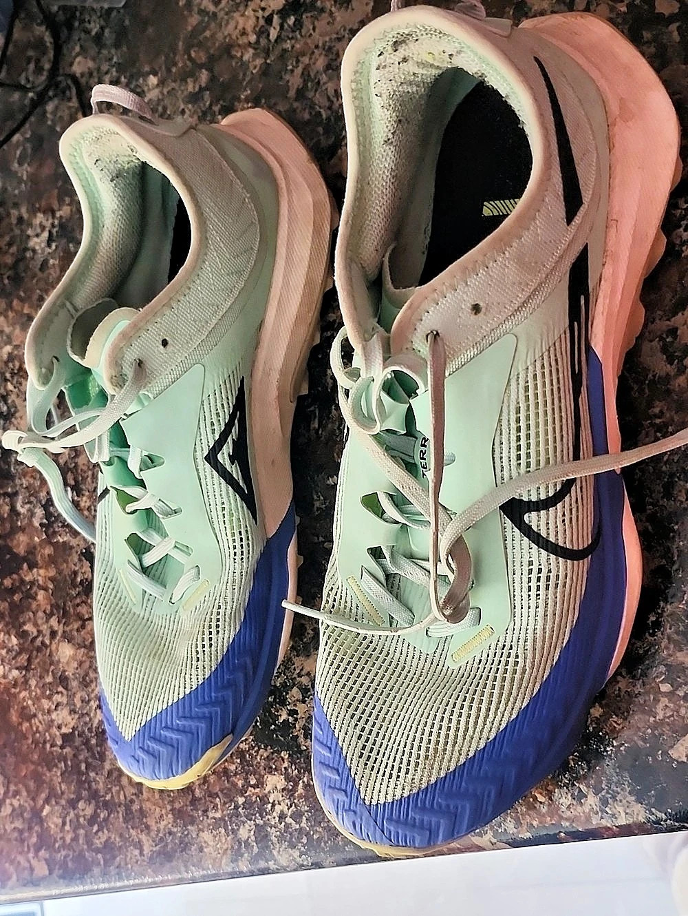 Nike Terra Kiger Women's Athletic Shoes US 10 Green & Blue